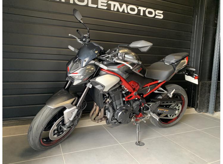 KAWASAKI Z 900