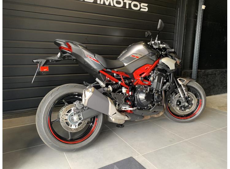 KAWASAKI Z 900