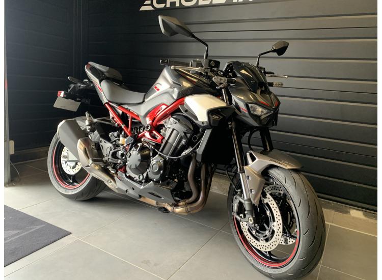 KAWASAKI Z 900
